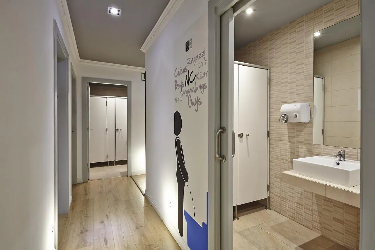 Black Swan Hostel Barselona 0*,